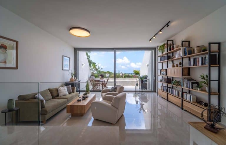 Read more about the article בית בגבעת דאונס
