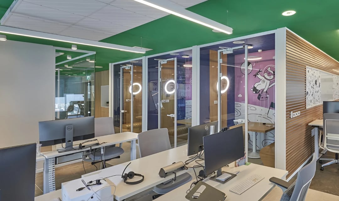 עיצוב משרדי הייטק יוקרתיים בביצוע אלעד בן חמו - מעצב פנים | קהילת BNF