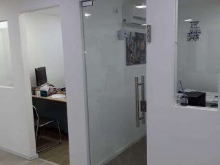 דלתות מזכוכית קהילת BNF